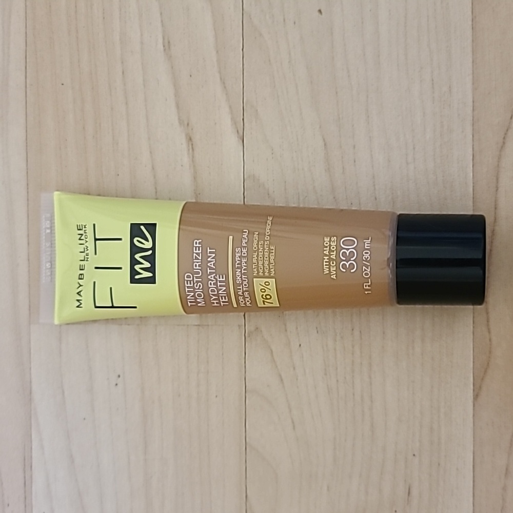 Maybelline Fit Me Tinted Moisturizer, Natural Coverage, 330, 1 fl oz
